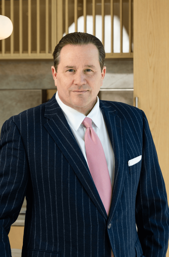 Portrait of Garvey Fox, Founding Partner | Licensed Real Estate Advisor | Commercial and Investment Real Estate Certified.